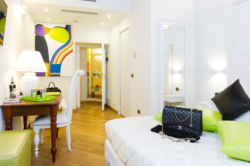 ローマ ドムス スパーニャ カポ レ カーセ Bed & Breakfast エクステリア 写真